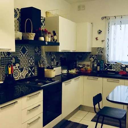 Delicious Near At The Sea Апартаменты Сент-Полс-Бей